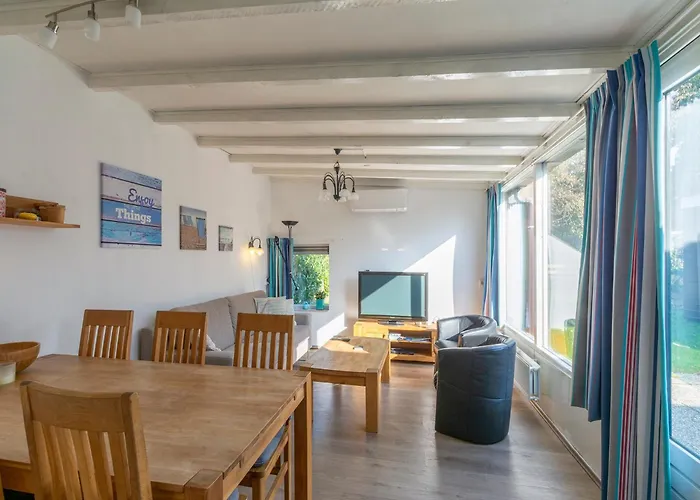 Semesterbostad Duinland 190, 5-guest With Garden Sint Maartensvlotbrug